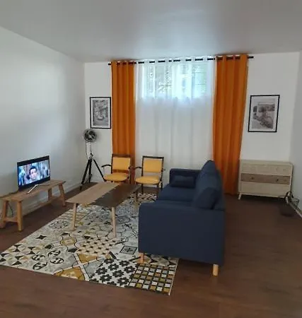 Le Riadh Apartamento Cholet